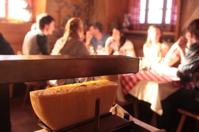 Raclette in einem Restaurant